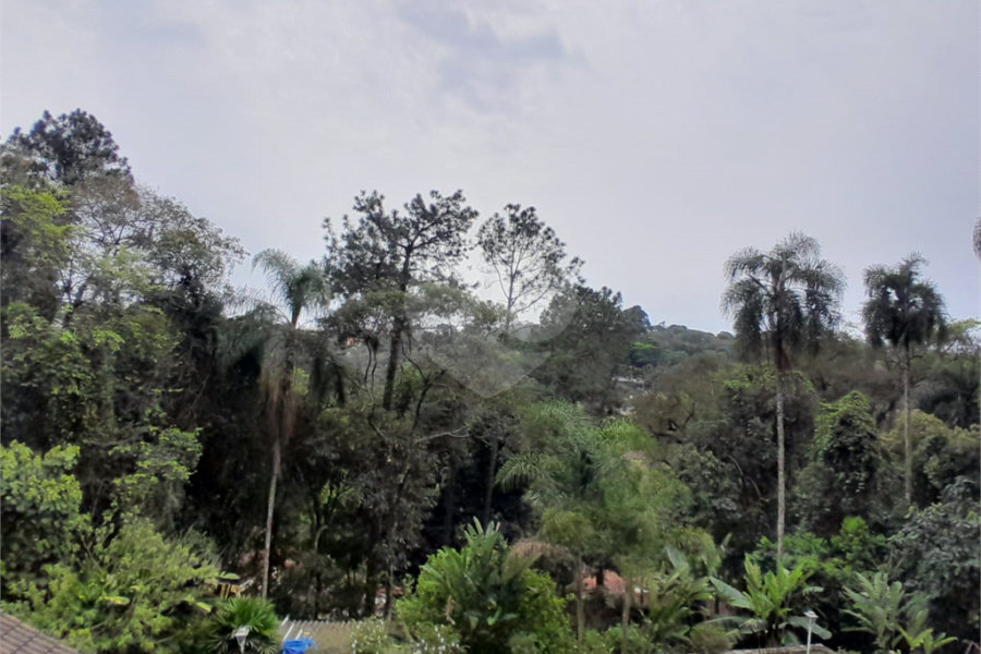 Casa Térrea à venda com 5 quartos, sendo 2 suítes,  em Roseira, Mairiporã, SP