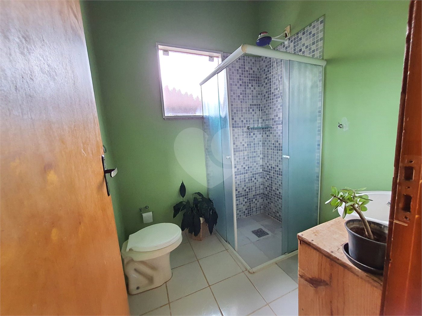 Chácara à venda com 3 quartos, sendo 2 suítes,  em Estância San Remo, Atibaia, SP