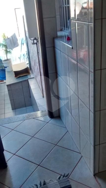Casa à venda com 4 quartos, sendo 1 suíte, em Parque Vitória, São Paulo, SP