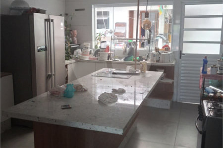 Sobrado à venda ou para alugar com 3 quartos em Baeta Neves, São Bernardo do Campo, SP