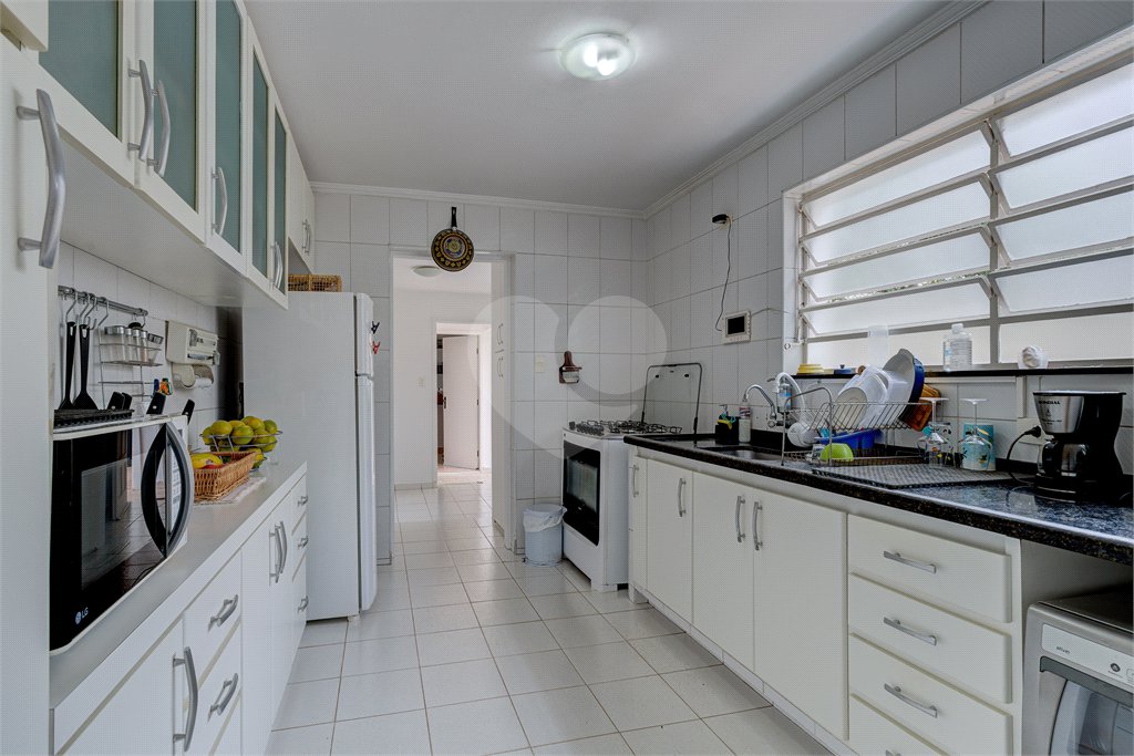Casa à venda ou para alugar com 4 quartos, sendo 2 suítes, em Ibirapuera, São Paulo, SP
