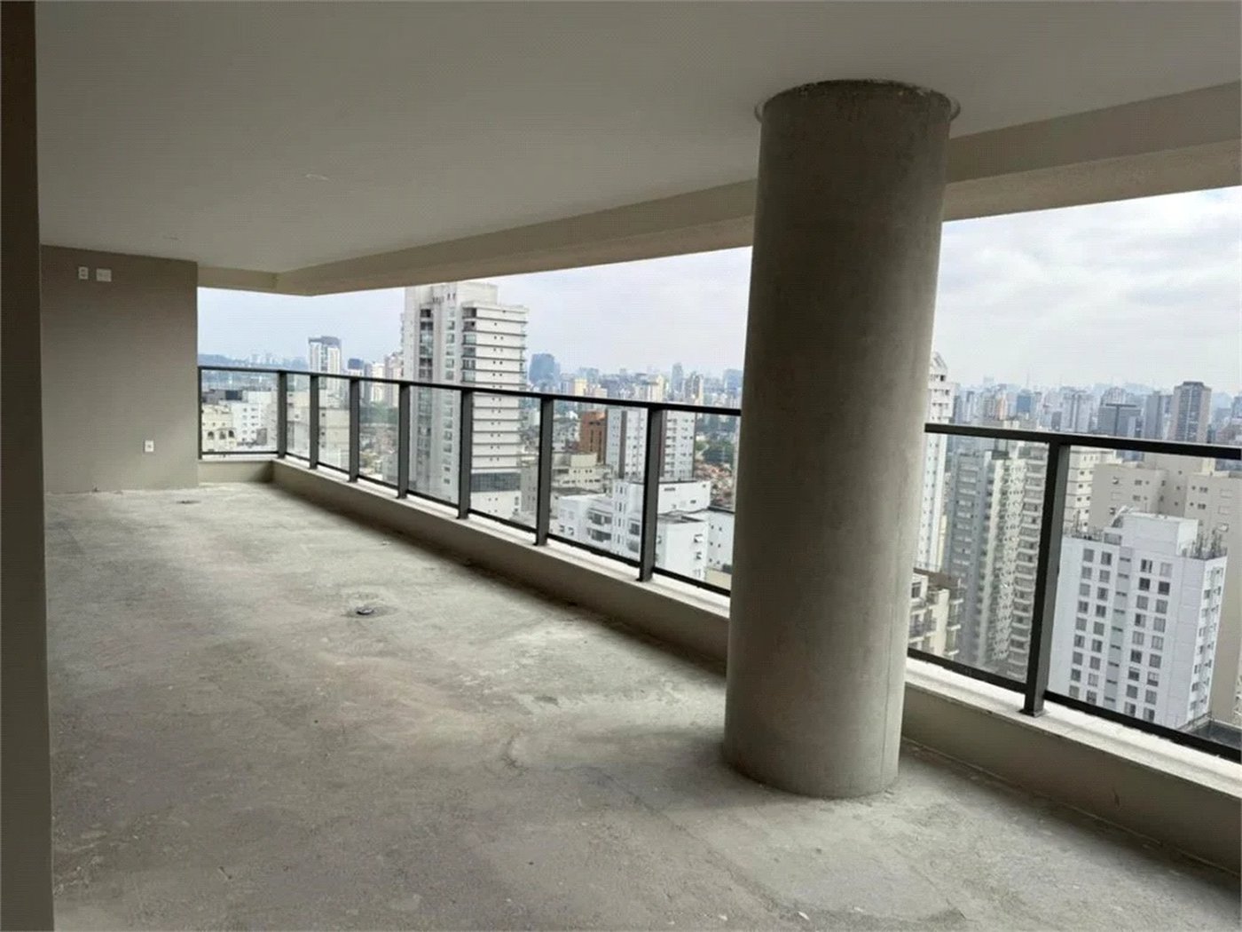 Apartamento à venda com 4 quartos, sendo 3 suítes, em Brooklin Paulista, São Paulo, SP