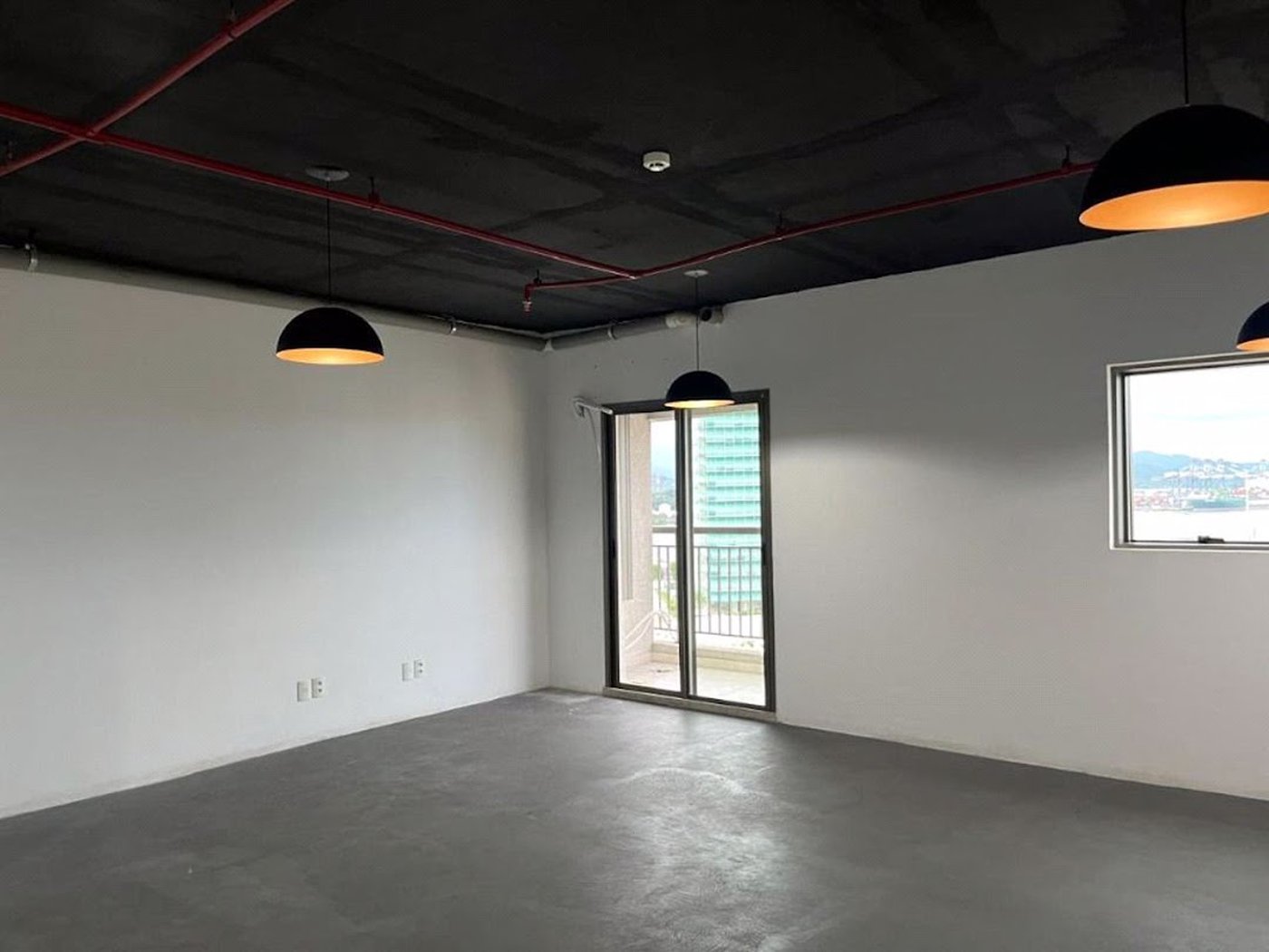 Sala Comercial para locação, Valongo, Santos - SA0012.