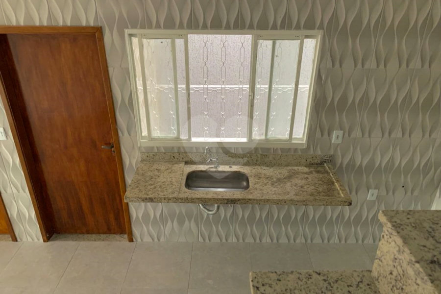 Sobrado à venda com 3 quartos, sendo 1 suíte, em Vila Mazzei, São Paulo, SP