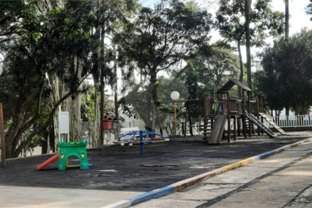Apartamento à venda com 4 quartos, sendo 3 suítes,  em Interlagos, São Paulo, SP
