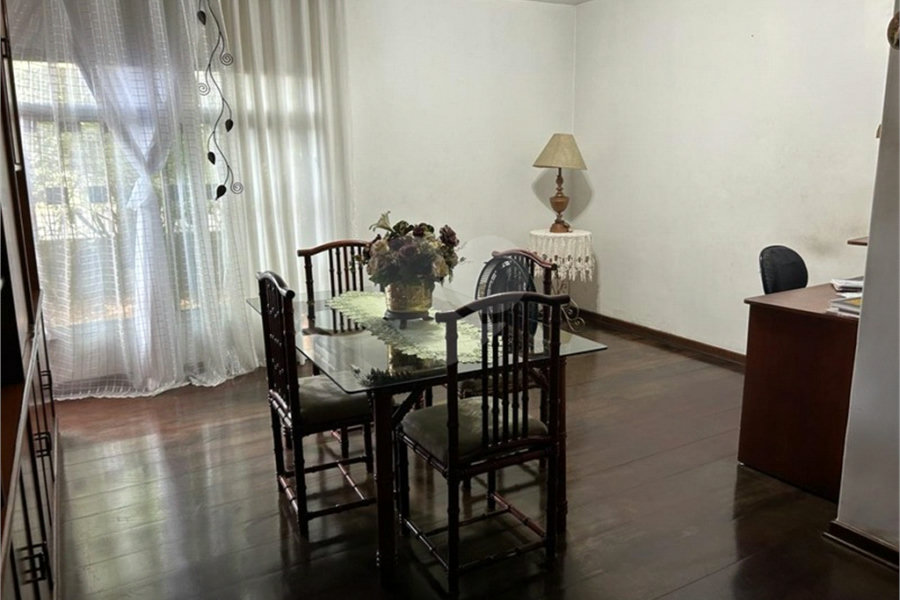 Casa à venda com 3 suítes em Morumbi, São Paulo, SP