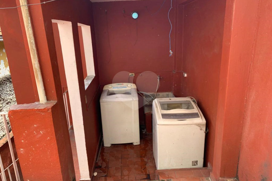 Sobrado à venda com 3 quartos em Jardim Peri, São Paulo, SP