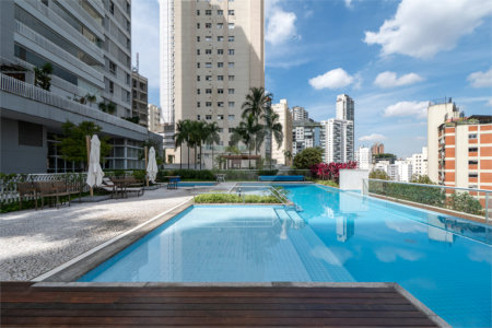 Apartamento à venda com 3 suítes em Sumarezinho, São Paulo, SP