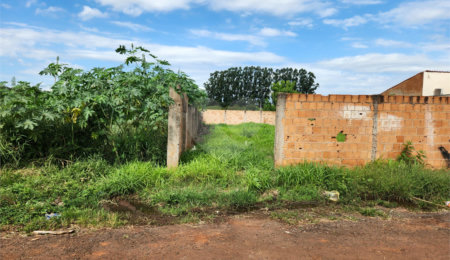 Terreno à venda em Parque Alvorada, Araraquara, SP