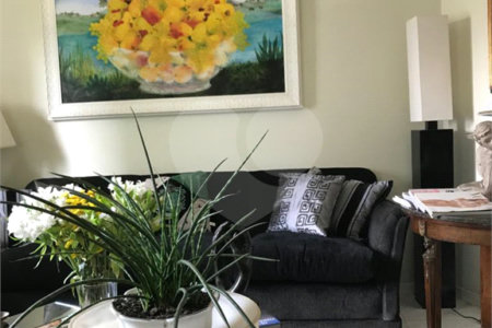 Apartamento à venda com 3 suítes em Vila Morumbi, São Paulo, SP