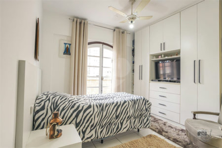 Casa à venda com 3 quartos, sendo 1 suíte, em Vila Leopoldina, São Paulo, SP