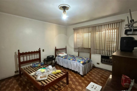 Casa à venda ou para alugar com 5 quartos, sendo 2 suítes, no Centro, Salto, SP