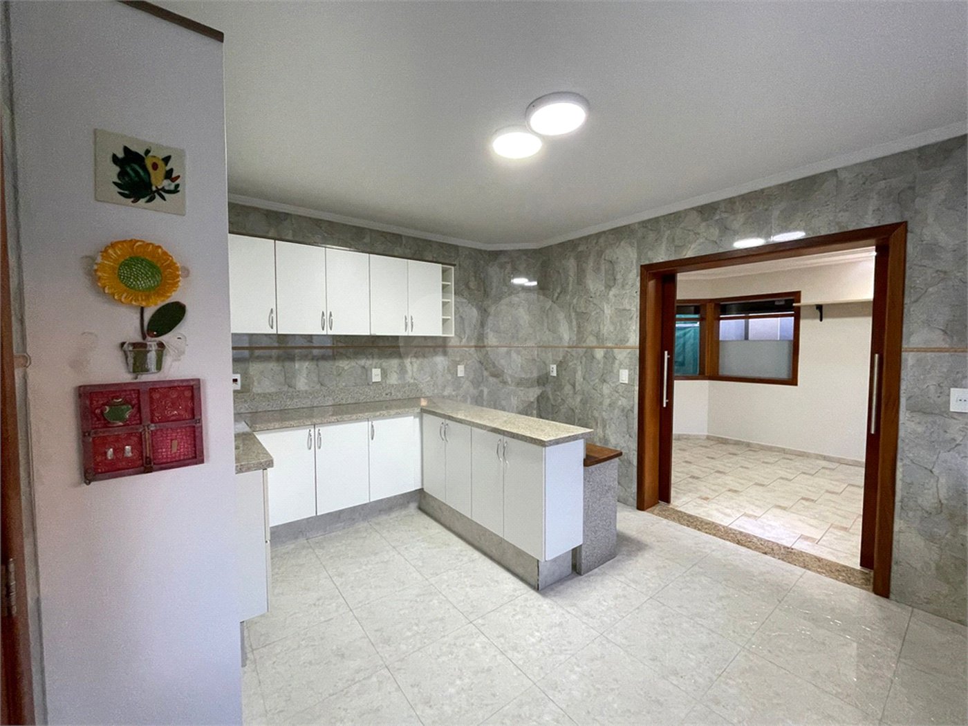 Casa para alugar com 3 suítes no condomínio Bosque de Grevilea, Vinhedo - SP