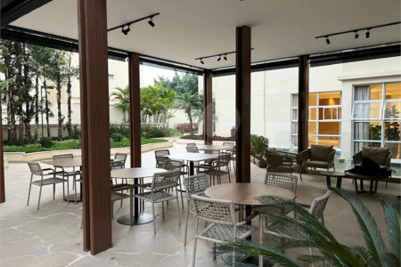 Apartamento à venda com 3 suítes em Campo Belo, São Paulo, SP