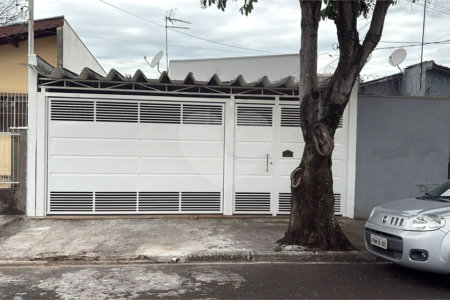 Casa à venda com 3 quartos, sendo 1 suíte, em Cidade Luiza, Jundiaí, SP