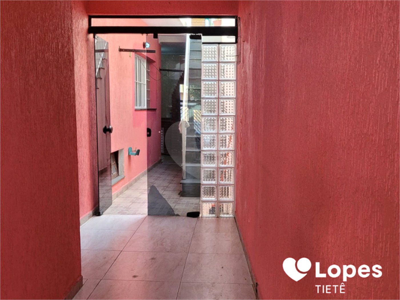 Sobrado à venda com 3 quartos, sendo 1 suíte, em Jardim Pinheiros, São Paulo, SP