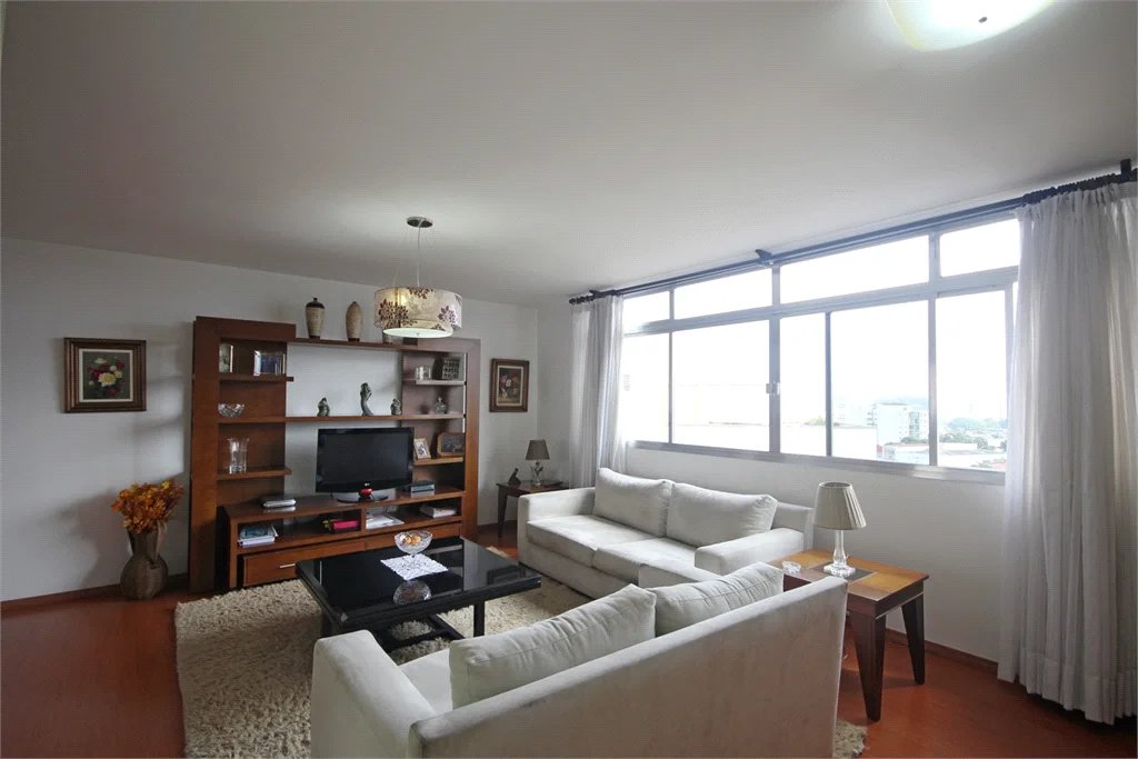 Apartamento à venda com 3 quartos, sendo 1 suíte, em Alto da Lapa, São Paulo, SP