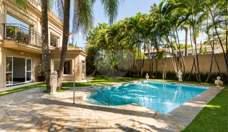 Casa à venda com 4 suítes em Alto de Pinheiros, São Paulo, SP