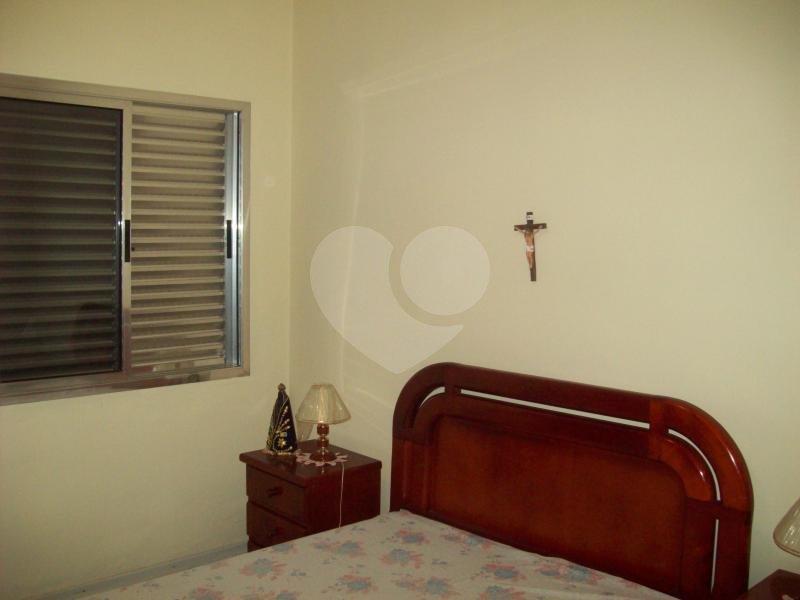 Casa Térrea à venda com 3 quartos, sendo 1 suíte, em Vila Constança, São Paulo, SP