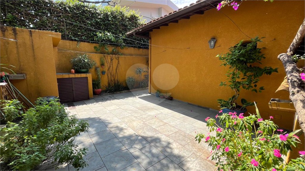 Casa à venda com 4 quartos, sendo 2 suítes, em Lar São Paulo, São Paulo, SP
