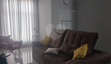 Casa à venda com 2 quartos, sendo 1 suíte,  no condomínio Horto Florestal Villagio, Sorocaba - SP