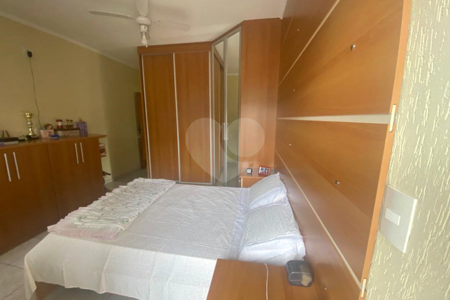 Sobrado à venda com 3 quartos, sendo 1 suíte, em Horto, São Paulo, SP