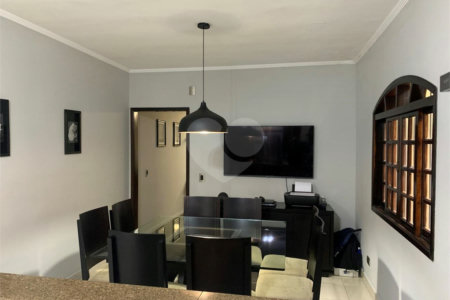 Casa à venda com 3 quartos, sendo 1 suíte, em Vila Fátima, Guarulhos, SP