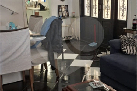 Sobrado à venda com 5 quartos, sendo 1 suíte, em Vila Gustavo, São Paulo, SP