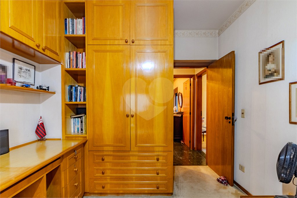 Apartamento à venda com 3 quartos, sendo 2 suítes, em Campo Belo, São Paulo, SP