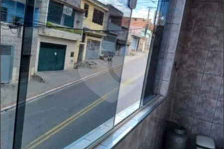 Sobrado à venda com 4 quartos em Cidade Kemel, Poá, SP