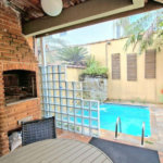 Casa com 3 dormitórios à venda, 182 m² por R$ 1.390.000,00 - Campo Grande - Santos/SP