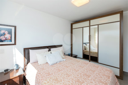 Apartamento à venda com 3 quartos, sendo 2 suítes, em Santo Amaro, São Paulo, SP