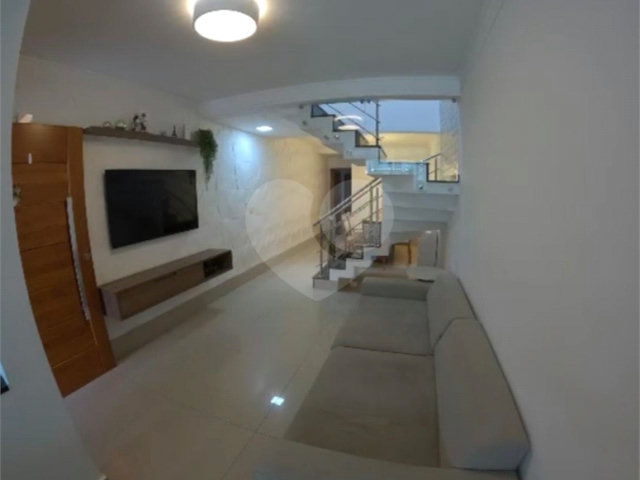Sobrado à venda com 3 quartos, sendo 1 suíte,  em Vila Lucia, São Paulo, SP