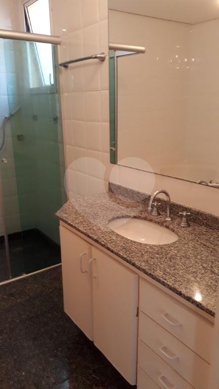 Casa para alugar com 3 suítes no condomínio Residencial Courtyard Village, São Paulo - SP