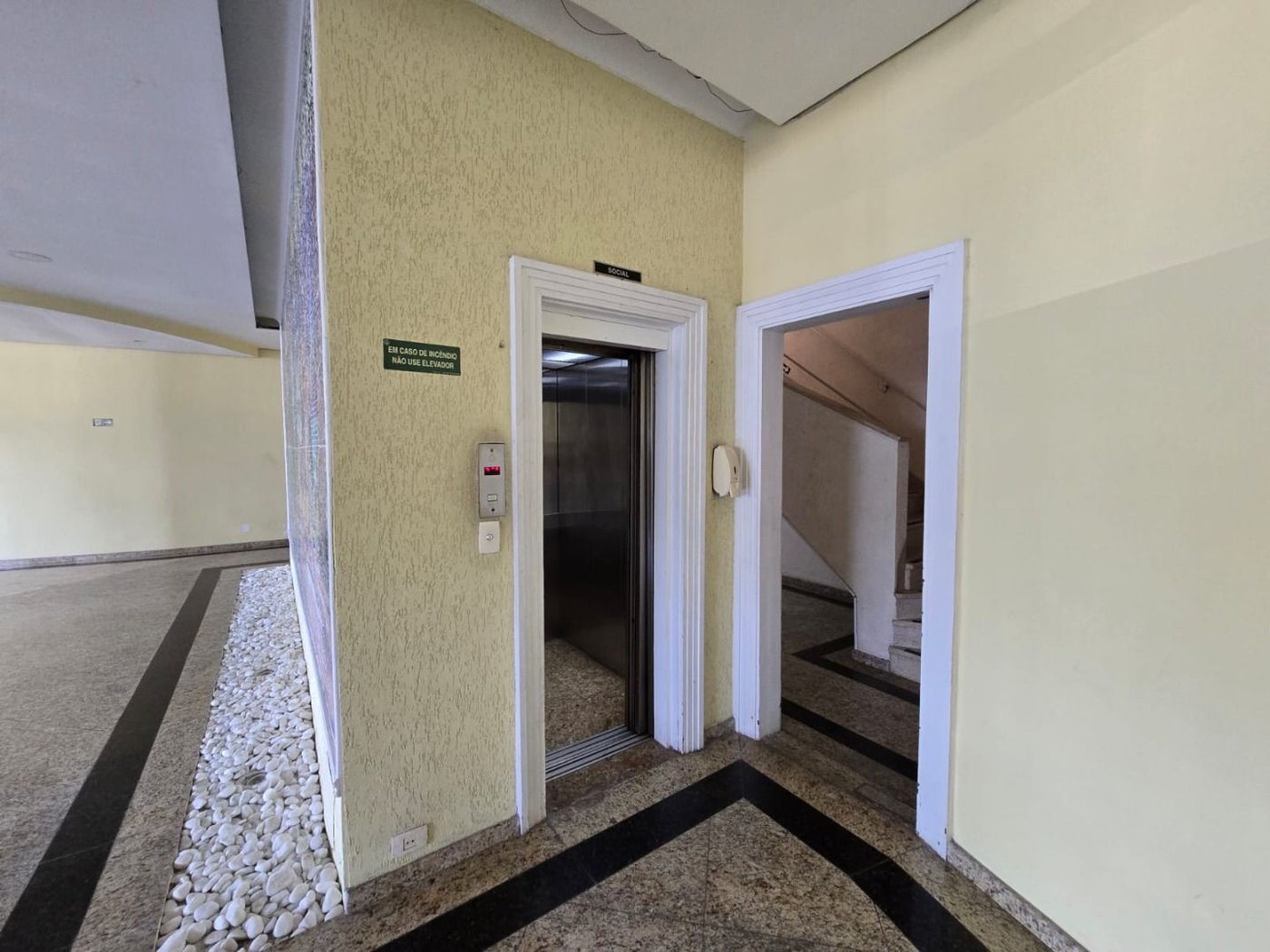 Apartamento com 2 dormitórios à venda, 56 m² por R$ 515.000,00 - José Menino - Santos/SP