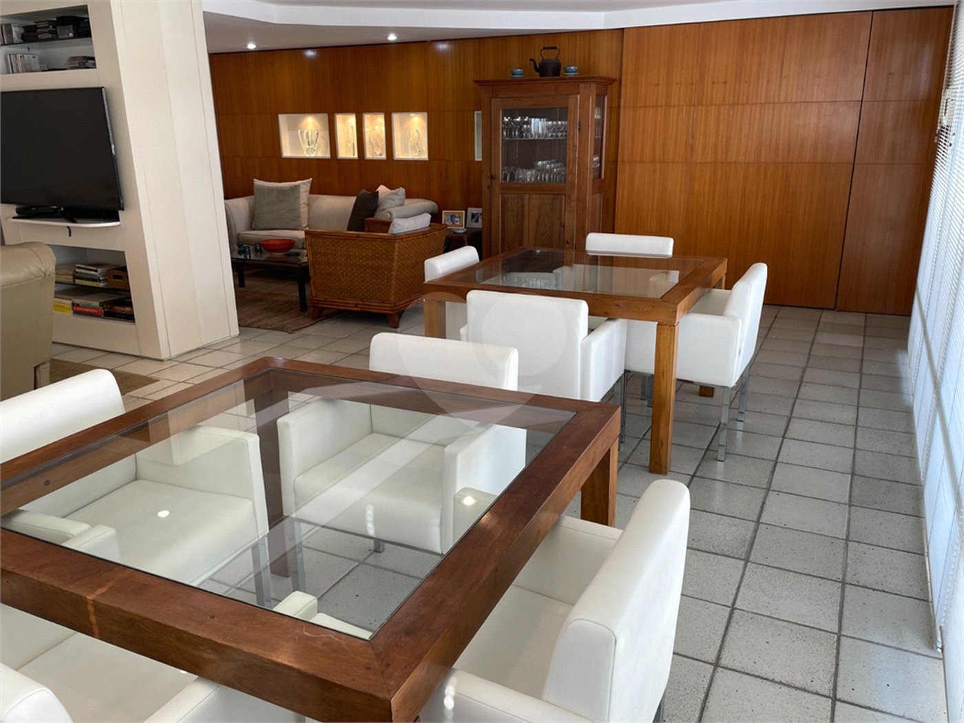 Apartamento à venda com 4 suítes em Vila Suzana, São Paulo, SP