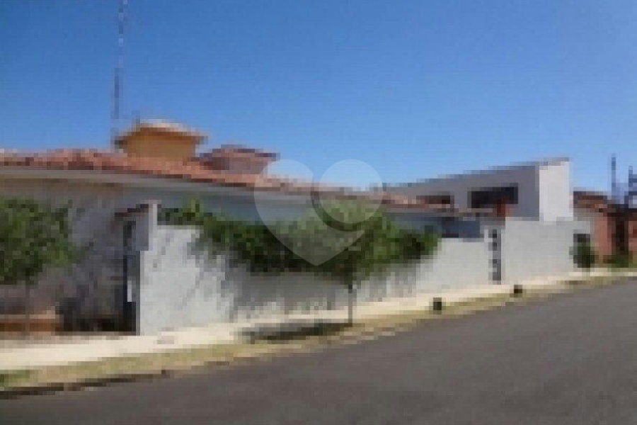 Casa à venda com 5 quartos, sendo 3 suítes, em Chácara Areal, Indaiatuba, SP