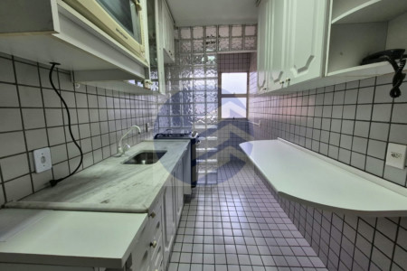Apartamento à venda com 3 quartos, 1 banheiro e 1 vaga próximo à USP