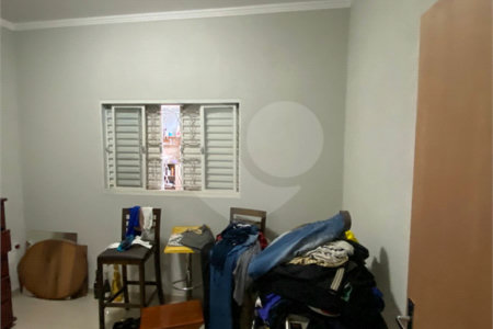 Casa Térrea com 2 dormitórios, sendo 1 suíte.