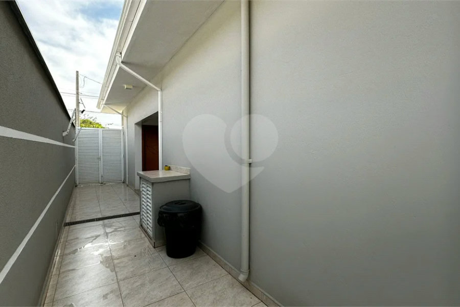 Casa térrea à venda em condomínio fechado em Piracicaba