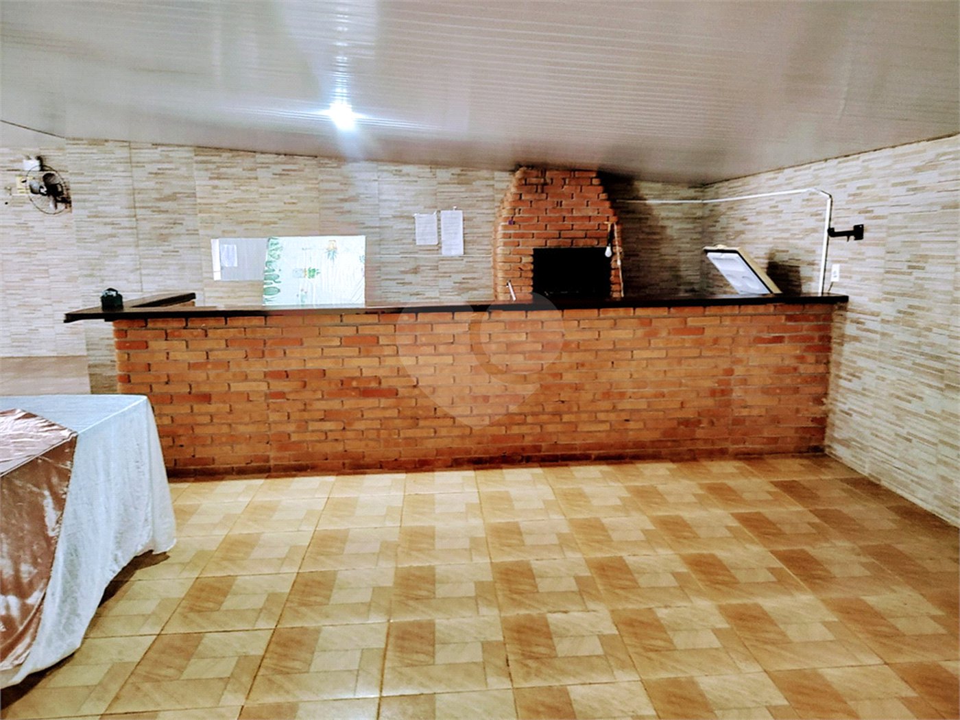 Casa à venda ou para alugar com 9 quartos, sendo 5 suítes, no condomínio Residencial Rio Verde, Araçoiaba da Serra - SP