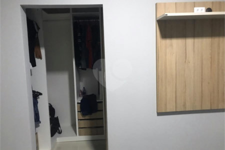 Casa à venda com 2 quartos, sendo 1 suíte, no condomínio Residencial Jardim, Sorocaba - SP