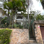 Sobrado à venda com 5 quartos, sendo 1 suíte, em Palmas do Tremembé, São Paulo, SP
