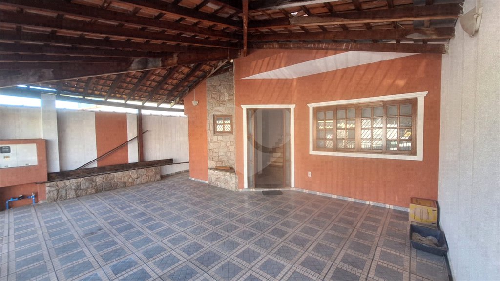 Casa à venda com 3 quartos, sendo 1 suíte, em Jardim Itanguá, Sorocaba, SP