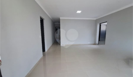 Casa para alugar com 5 quartos no Centro, Vinhedo, SP