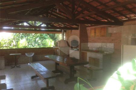 Casa à venda com 5 quartos, sendo 3 suítes, em Recanto das Flores, Indaiatuba, SP