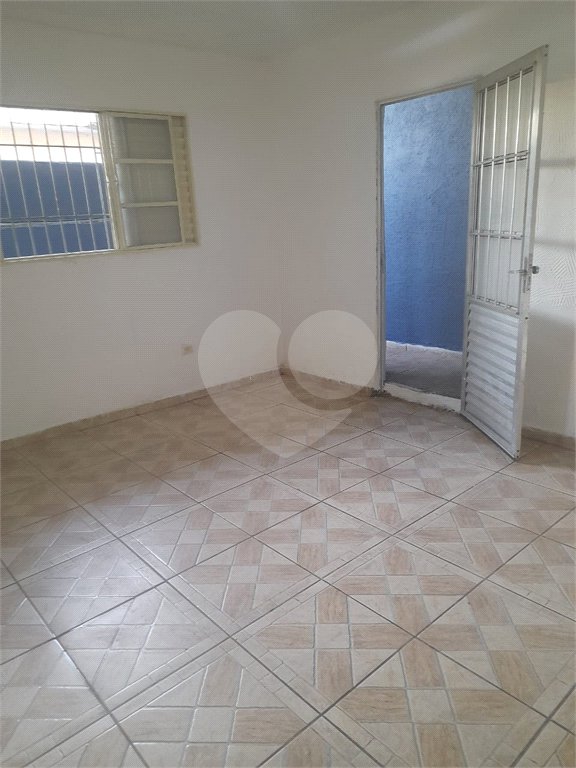 Sobrado à venda com 4 quartos em Tremembé, São Paulo, SP