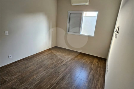 Casa à venda com 3 quartos, sendo 1 suíte,  no condomínio Mantova, Indaiatuba - SP