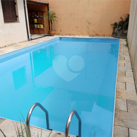 Casa à venda com 3 quartos, sendo 1 suíte,  em Vila Oliveira, Mogi das Cruzes, SP