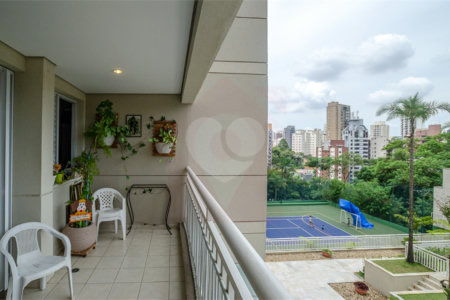 Apartamento à venda com 4 quartos, sendo 3 suítes, em Lar São Paulo, São Paulo, SP